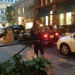 Meet your Posher, Valérie